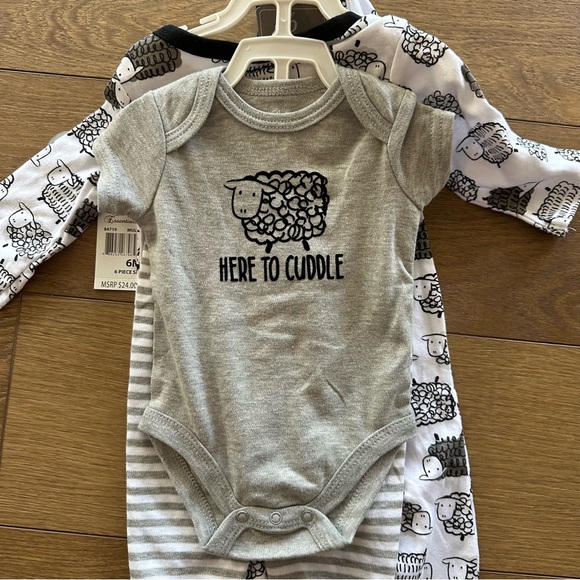 Baby Bundle NWT Size 6 months - Picture 2 of 6